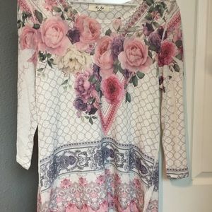 Rue Juju long floral sweater top; comes with tank underneath; size M.